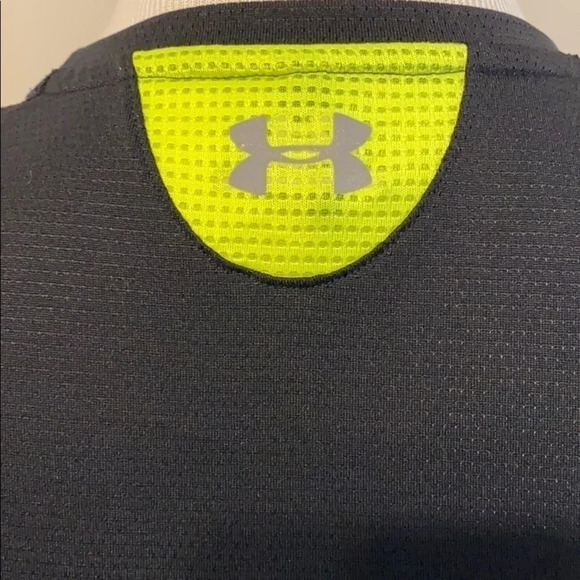 •Under Armour• Tank Top - Picture 7 of 9
